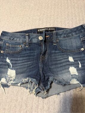 Express Women’s Dark Blue Denim Shortie Jeans